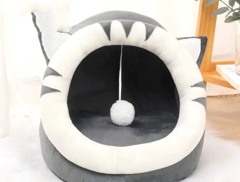 Winter Closed Cushion for Small Cat to Stay Warm